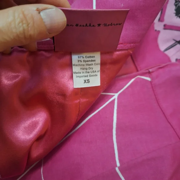 XS pinky spider web Vixen pencil skirt - Picture 4 of 4